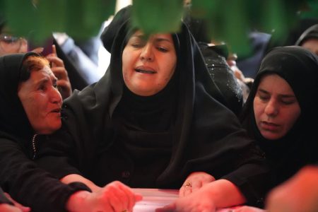 کلیپ| تشییع شهید والامقام «محمد محمدی» در خرم آباد