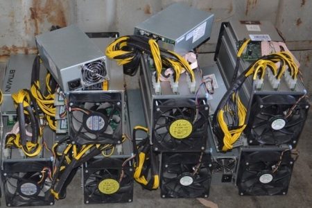 کشف ۴۰ دستگاه ماینر غیرمجاز در پلدختر