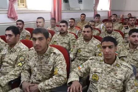 تجلیل از سربازان مهارت دیده لشکر ۸۴ پیاده لرستان