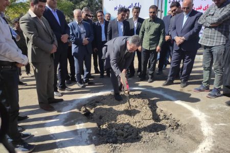کلنگ زنی فاز دوم تصفیه‌خانه فاضلاب بروجرد+تصاویر