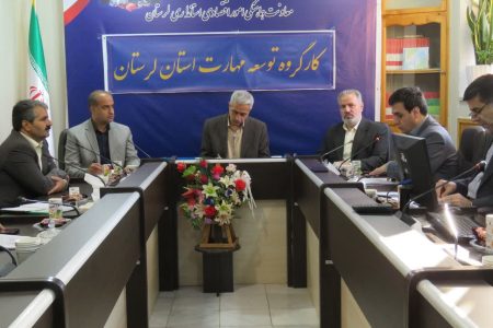 لرستان نیازمند برنامه‌محوری مبتنی بر نیاز واقعی بازار است