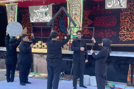 «پهلوان» در بروجرد اجرا شد