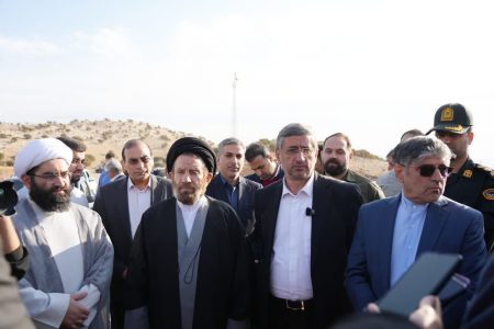 بهسازی محور‌های ارتباطی کوهدشت و رومشکان با اولویت دنبال شود