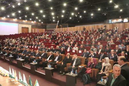 گرامیداشت روز جهانی خاک با شعار «خاک‌های سالم برای شهرهای سالم»