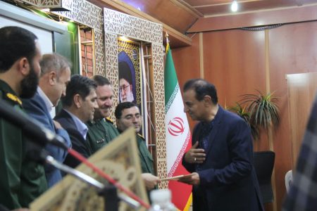 تجلیل از کمیته امداد لرستان به‌عنوان دستگاه برتر میز خدمت