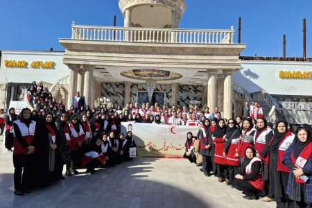 تجلیل از ۳۰۰ داوطلب جمعیت هلال‌احمر لرستان