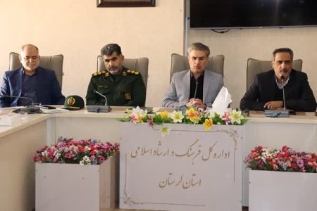 «مسجد محوری» راه مقابله با توطئه‌های دشمنان است