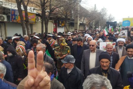 حضور پرشور مردم بروجرد در راهپیمایی ۲۲ بهمن