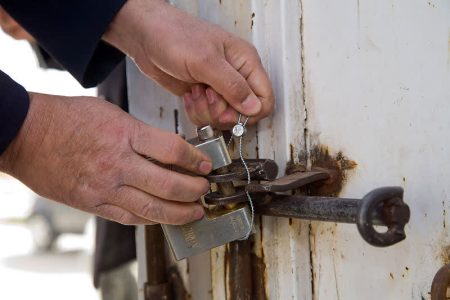 مهر و موم ۲ باشگاه ورزشی متخلف در بروجرد