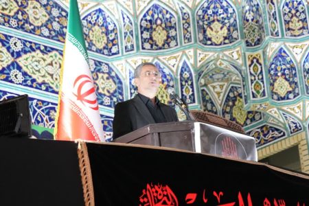 وحدت و حضور مردم،مهمترین عامل شکست توطئههای دشمن بود