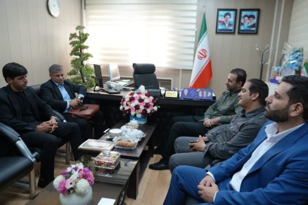 دیدار شهردار و رئیس شورای شهر زاغه با مدیرکل روابطعمومی استانداری لرستان