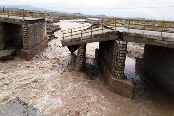 تکمیل پل‌های تخریب شده خرم‌آباد در آینده نزدیک/ درخواست کمک از دولت