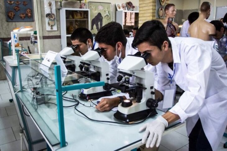 کسب رتبه ی اول آزمایشگاه مرکزی دانشگاه لرستان بر اساس رده بندی انجمن تحقیقات آزمایشگاهی ایران