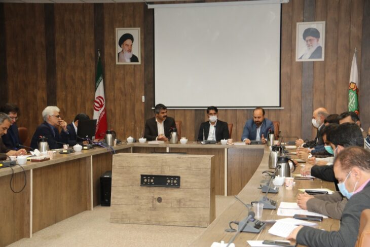تقابل مدیران با یکدیگر، موجب کندی کارهای اجرایی می شود