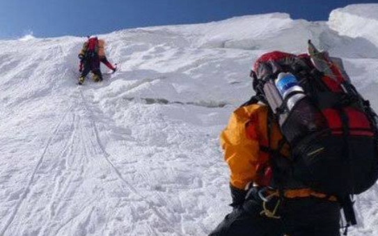 هشدار هیات کوهنوردی لرستان در خصوص صعود به ارتفاعات استان