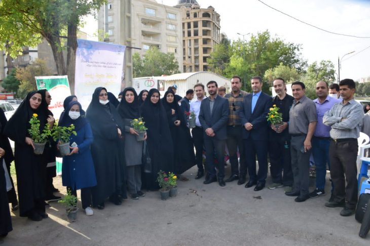 همایش «با حفظ محیط زیست سلامتی را قدم بزن» در خرم آباد برگزار شد