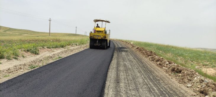 آسفالت بیش از ۱۷ کیلومتر راه روستایی در پلدختر