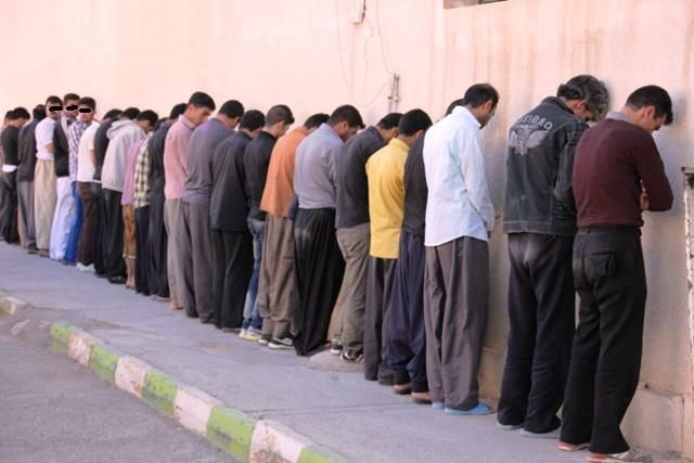 دستگیری ۱۵خرده فروش مواد مخدر در بروجرد