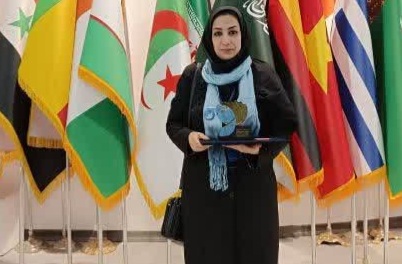 تقدیر از بانوی مخترع شرکت آب وفاضلاب لرستان در گنگره بین المللی بانوی تاثیرگذار