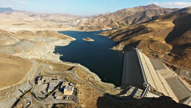 وعده وزیر نیرو برای تامین اعتبار ۳ پروژه سدسازی لرستان