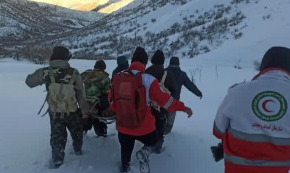 کوهنورد گرفتار در ارتفاعات «گرین» نجات یافت