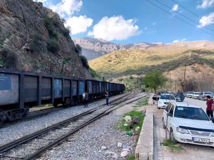 ایستگاه قطار بیشه لرستان زیر ذره بین طرح عیدانه استاندارد