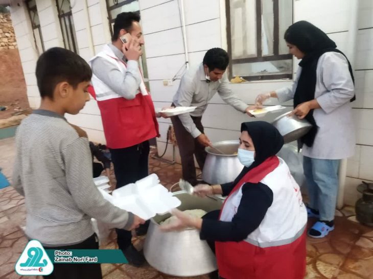 برپایی «سفره مهربانی» در محلات کمتر برخوردار الیگودرز و کوهدشت