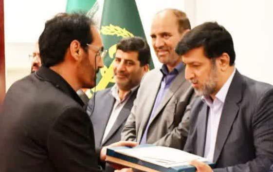 تقدیر از رئیس سابق اداره روابط عمومی سازمان جهاد کشاورزی لرستان