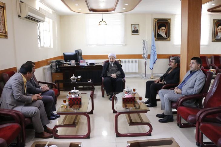 تلاش وکلا باید در راستای احقاق حق باشد