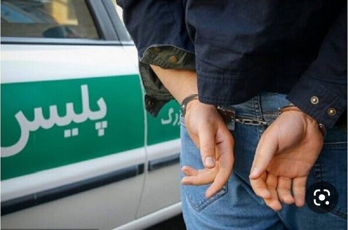 دستگیری قاتل لحظاتی پس از قتل در کوهدشت