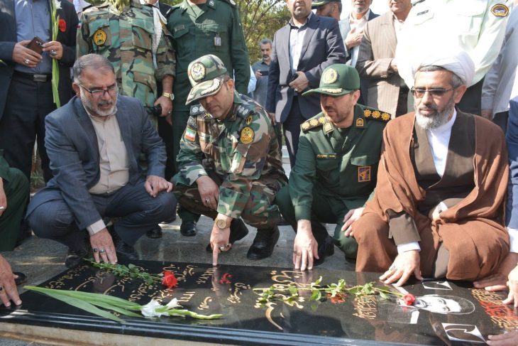 گلزار شهدای لرستان غبارروبی شد
