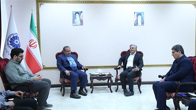 تاکید رئیس اتاق بازرگانی لرستان بر تعامل بانکها با فعالان اقتصادی استان