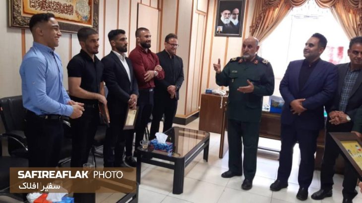 ورزشکاران مدال‌آور مسابقات جهانی کشتی لرستان تجلیل شدند