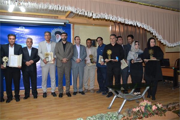 ۱۲ تعاونی برتر لرستان تجلیل شدند