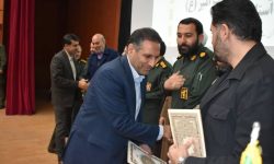 تقدیر فرمانده سپاه از مدیر مخابرات منطقه لرستان