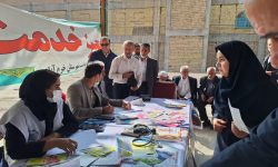 میز خدمت مرکز بهداشت در مصلی الغدیر خرم آباد برپا شد+تصاویر