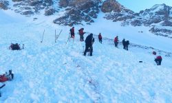 عملیات جستجوی کوهنوردان مفقود شده در «اشترانکوه» به فردا موکول شد