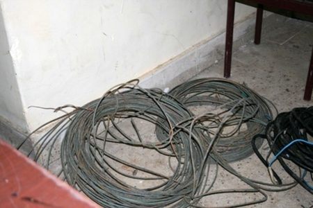 دستگیری سارق کابل برق در کوهدشت