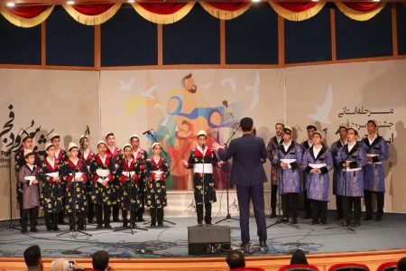 درخشش گروه «آسمان» لرستان در جشنواره ملی سرود فجر