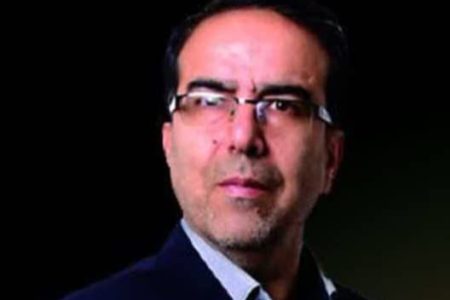 انصراف چهره سیاسی فرهنگی خرم آباد به نفع جریان انقلابی
