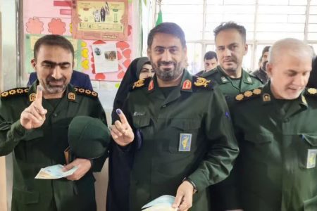 حضور حداکثری لرستانی ها پای صندوق های رأی شکستی دیگر برای دشمنان نظام