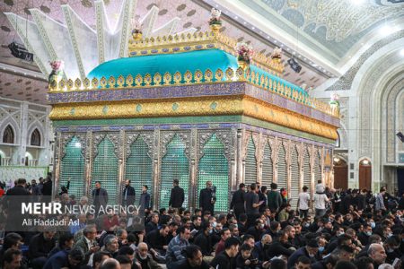 ۲۵۰۰ لرستانی به حرم امام راحل اعزام می‌شوند