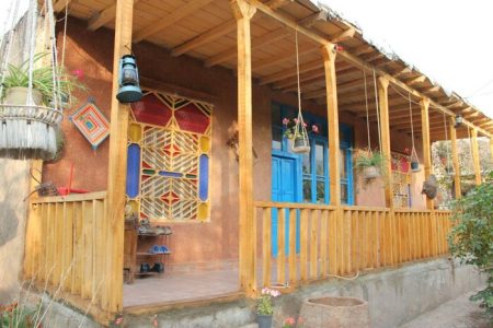 مجوز ایجاد ۱۸ اقامتگاه بوم‌گردی در لرستان صادر شد