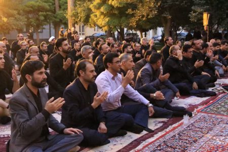 فضای استانداری لرستان محفل عزای حضرت اباعبدالله الحسین(ع) شد+تصاویر