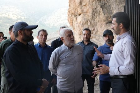 بازدید استاندار لرستان از غار کلدر+تصاویر