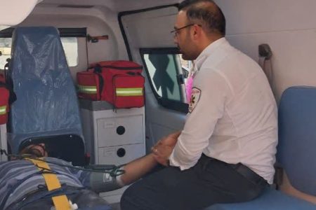 مصدومیت کارگر جوان در حادثه سقوط از ارتفاع