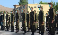 پیام تبریک فرمانده انتظامی لرستان به مناسبت روز سرباز