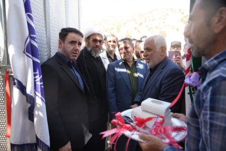 ۱۰ سایت توسعه ارتباطات روستایی کوهدشت به بهره برداری رسید