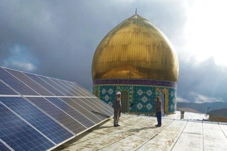 راه اندازی ۱۴ نیروگاه خورشیدی در بقاع متبرکه لرستان