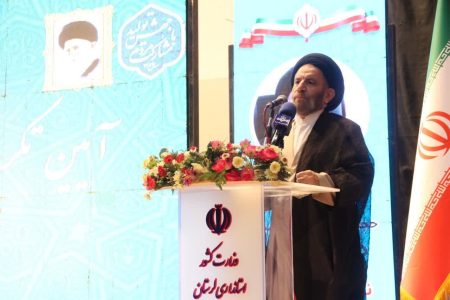 لزوم جبران کاستی های لرستان توسط دولت/ همه مسئولان برای حل مشکلات مردم به پاخیزند